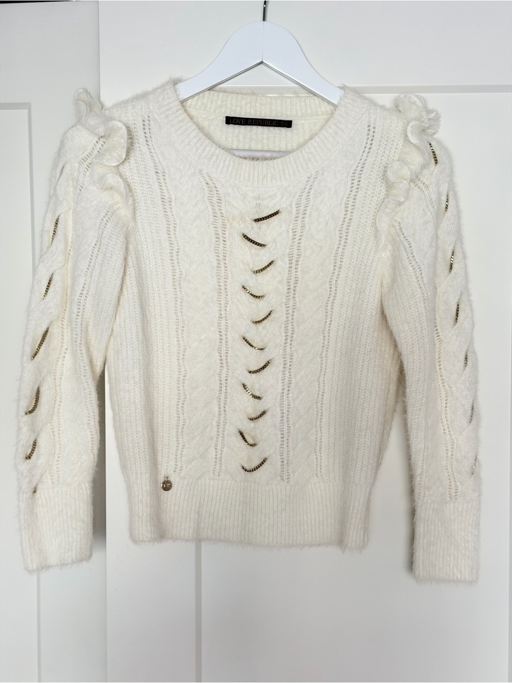 LOVE REPUBLIC Ivory Cable Knit Ruffle Chain Sweater Size S